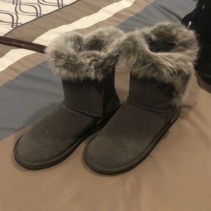 Uggs with fur